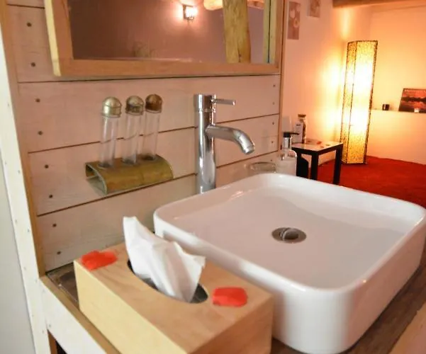 Bed & Breakfast Lili Paradis Saint-Savin (Isere)