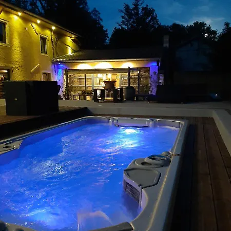 Lili Paradis Bed & Breakfast Saint-Savin (Isere)