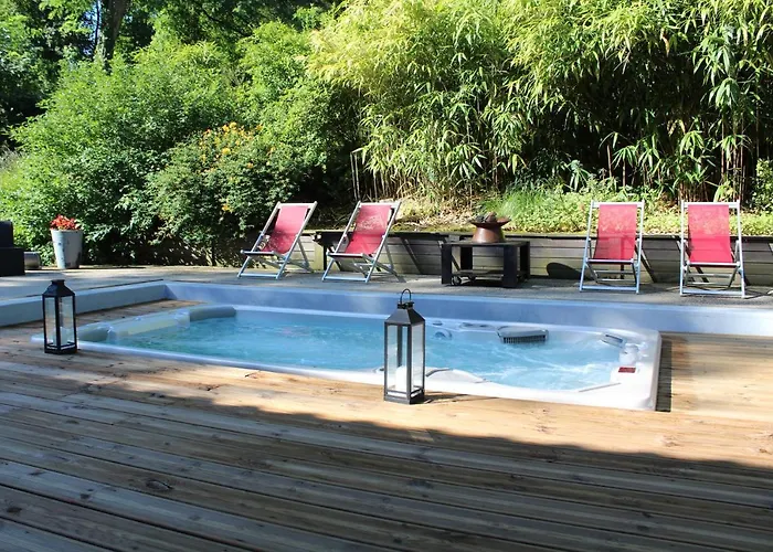 Lili Paradis Bed & Breakfast 4*